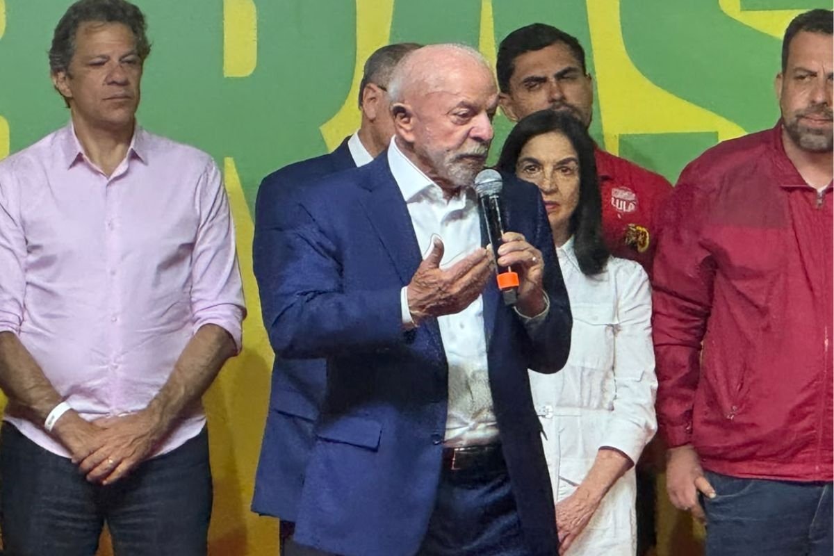 Lula convoca aliados para reunião em Brasília após resultado do 1º turno
